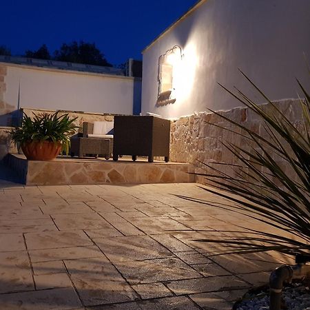 Гостевой дом Trullo Degli Augelli Сан-Микеле-Салентин Экстерьер фото